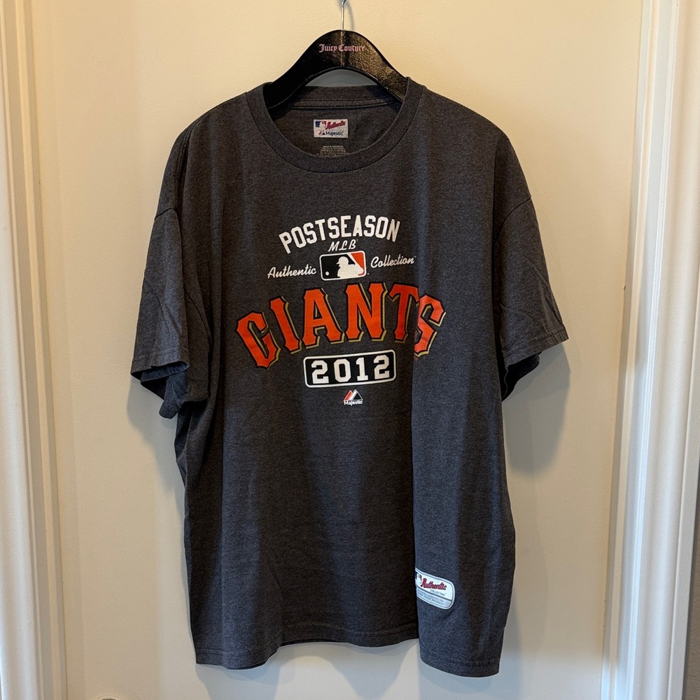 Majestic Gray T-Shirt with Giants Logo